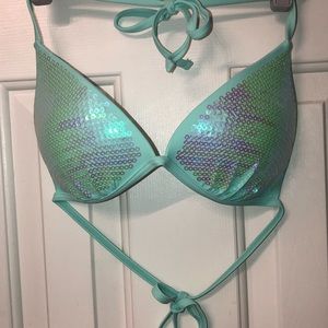 Xhilaration Sea Foam Colored Swimsuit top-Size: M
